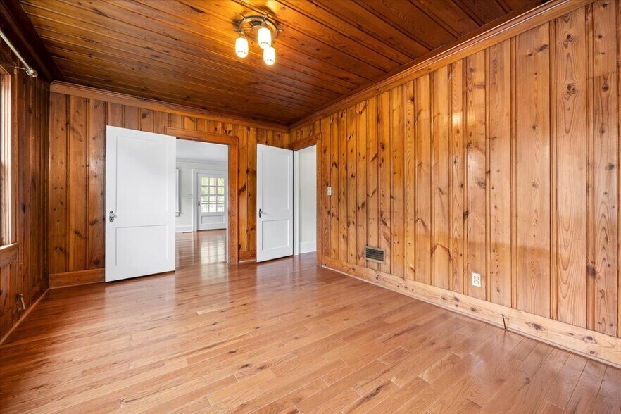 More Photos Of 301 E Main St, Easley Land For Sale