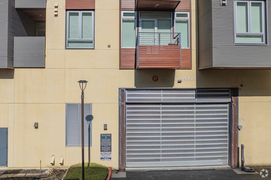 More Photos Of 1333 Powell St, Emeryville Apartments For Lease