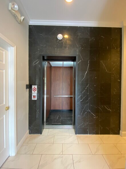 More Photos Of 1818 E Main St, Easley Unknown For Lease