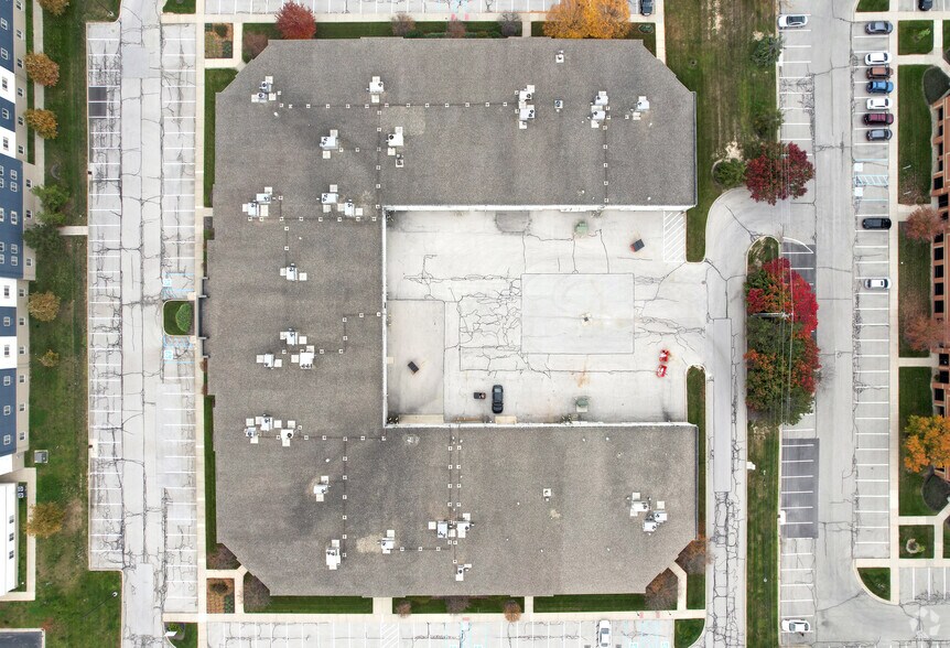 More Photos Of 5804-5856 W 74th St, Indianapolis Light Manufacturing For Lease