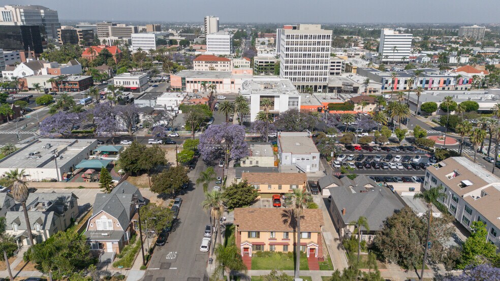 More Photos Of 802 N Spurgeon St, Santa Ana Apartments For Sale