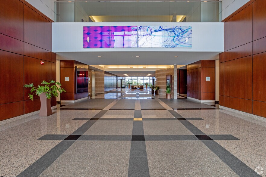 More Photos Of 6500 River Place Blvd, Austin Unknown For Lease