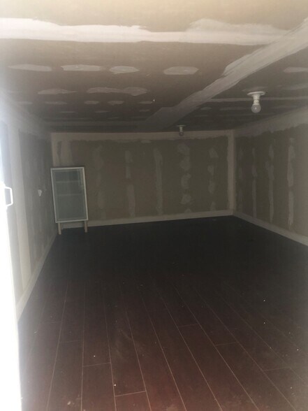 More Photos Of 412-414 E 12th St, Oakland Storefront Retail Residential For Sale