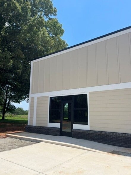 More Photos Of 1605 N NC 16 Hwy, Conover Medical For Sale