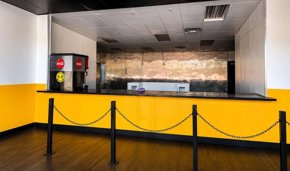 More Photos Of 1195 E Desert Inn Rd, Las Vegas Freestanding For Sale