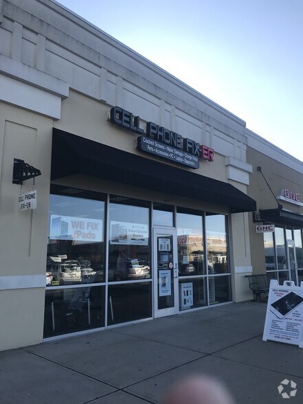 More Photos Of 22 Clifton Country Rd, Clifton Park Unknown For Lease