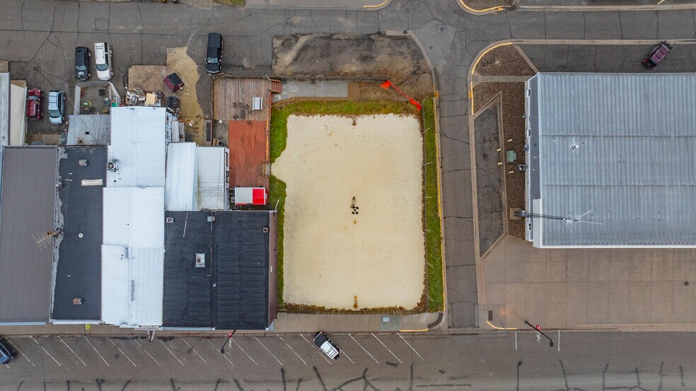 More Photos Of 104-112 Main St, Wanamingo General Retail For Sale