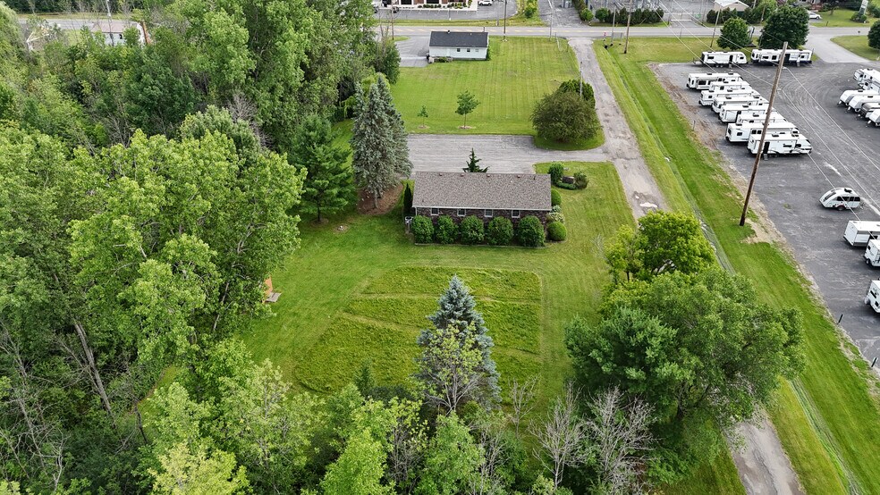 More Photos Of 228 Tom Miller Rd, Plattsburgh Flex For Sale