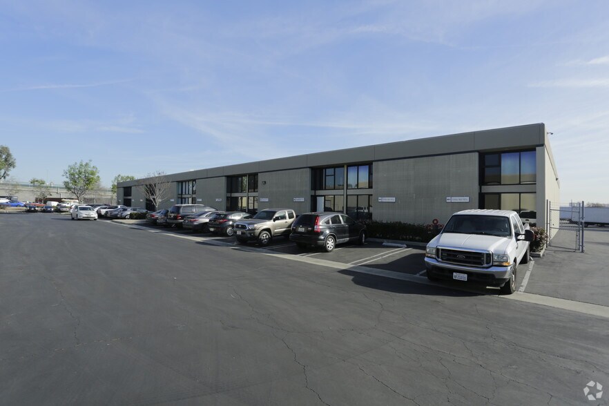 More Photos Of 2750 Oregon Ct, Torrance Unknown For Lease