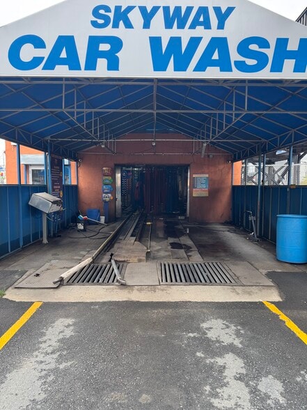 More Photos Of 203-221 Raymond Blvd, Newark Auto Dealership For Sale