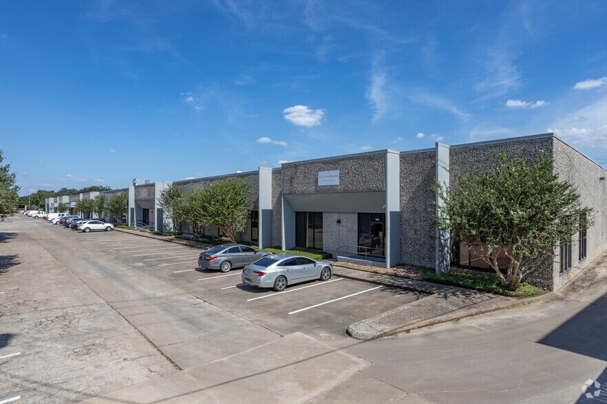 Primary Photo Of 3615 Willowbend Blvd, Houston Light Distribution For Lease