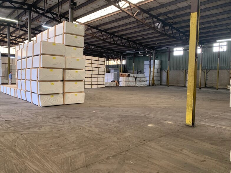 More Photos Of 1 Glass St, Bridgeton Warehouse For Sale