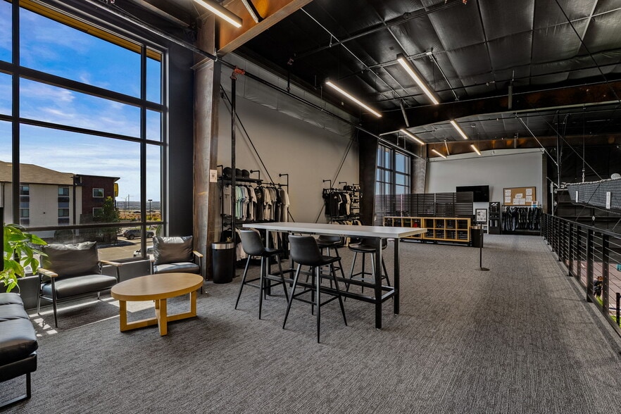 More Photos Of 6902 Rodeo Dr, Pasco Flex For Lease