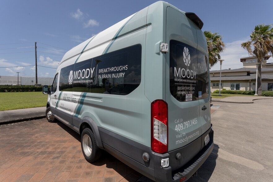 More Photos Of 6444 Central City Blvd, Galveston Rehabilitation Center For Sale