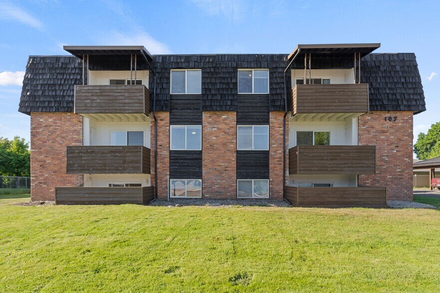 More Photos Of 107 E Hattie Ave, Coeur d'Alene Multifamily For Sale