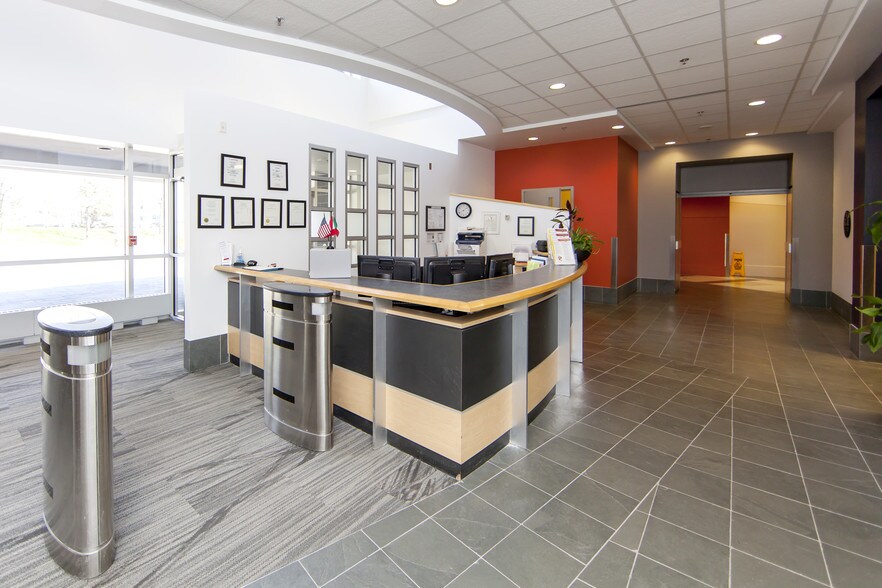 More Photos Of 500 Palladium Dr, Ottawa Warehouse For Lease