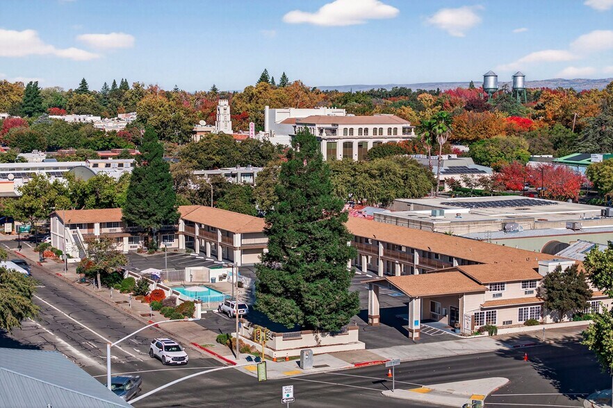 More Photos Of 725 Broadway St, Chico Hotel For Sale