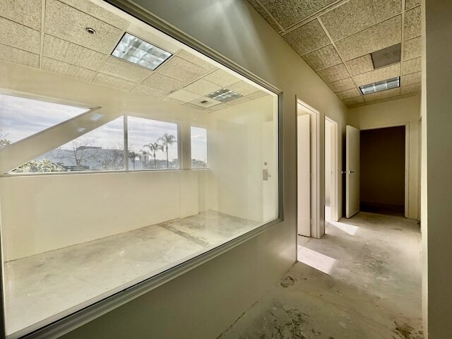 More Photos Of 7813-7815 Beverly Blvd, Los Angeles Office For Lease