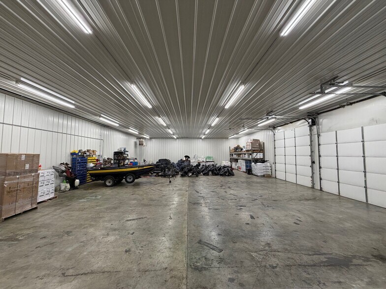 More Photos Of 2447 Locust Creek Dr, Evansville Warehouse For Sale