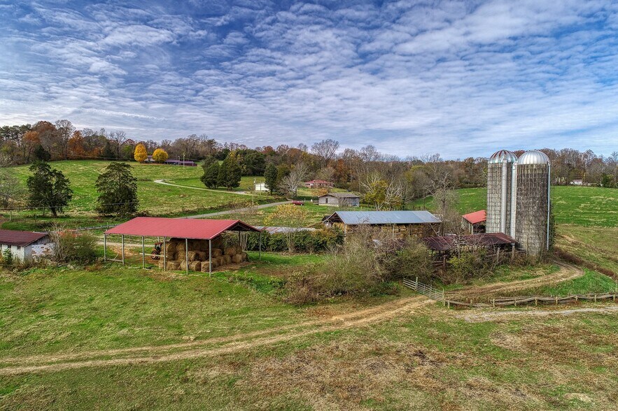 More Photos Of 311 Ross Cemetery Rd, Rocky Top Land For Sale