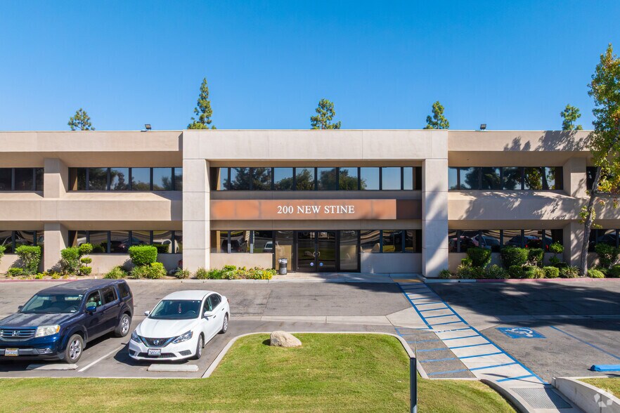 More Photos Of 200 New Stine Rd, Bakersfield Office For Lease