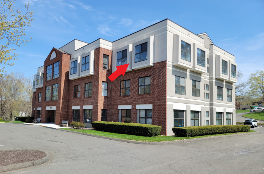 Primary Photo Of 2 Pomperaug Office Park, Southbury Office For Sale