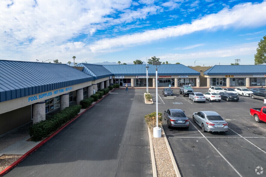 Primary Photo Of 3655 N Oracle Rd, Tucson Unknown For Lease