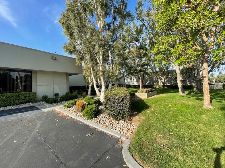 More Photos Of 13311-13317 166th St, Cerritos Manufacturing For Lease