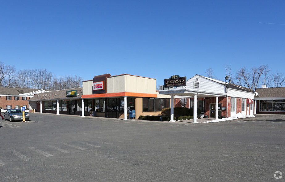 Primary Photo Of 136-152 Mountain Rd, Suffield Drugstore For Lease