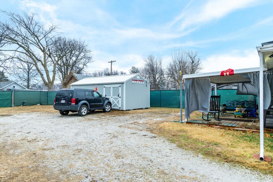 More Photos Of 2127-2129 W College St, Springfield Loft Creative Space For Sale