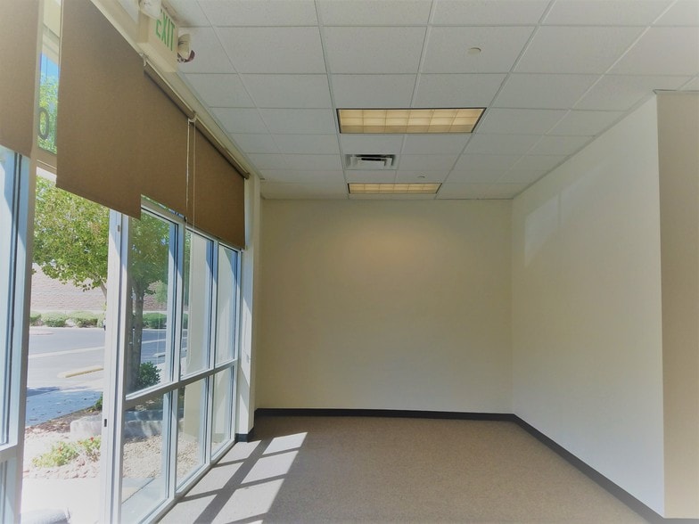 More Photos Of 6725 S Eastern Ave, Las Vegas Medical For Sale