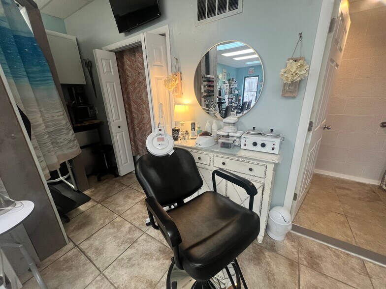 More Photos Of 1302 Monmouth Rd, Mount Holly Storefront Retail Office For Lease