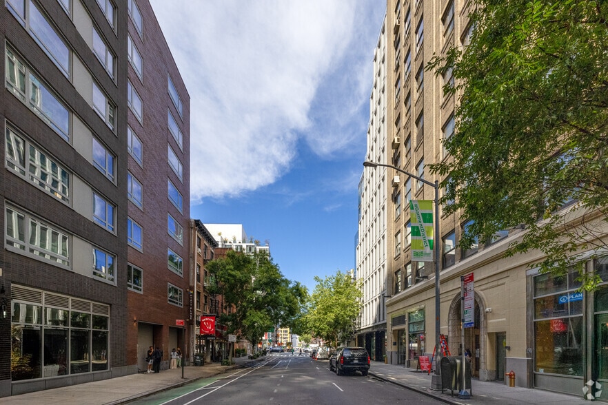 More Photos Of 355 W 39th St, New York Apartments For Sale