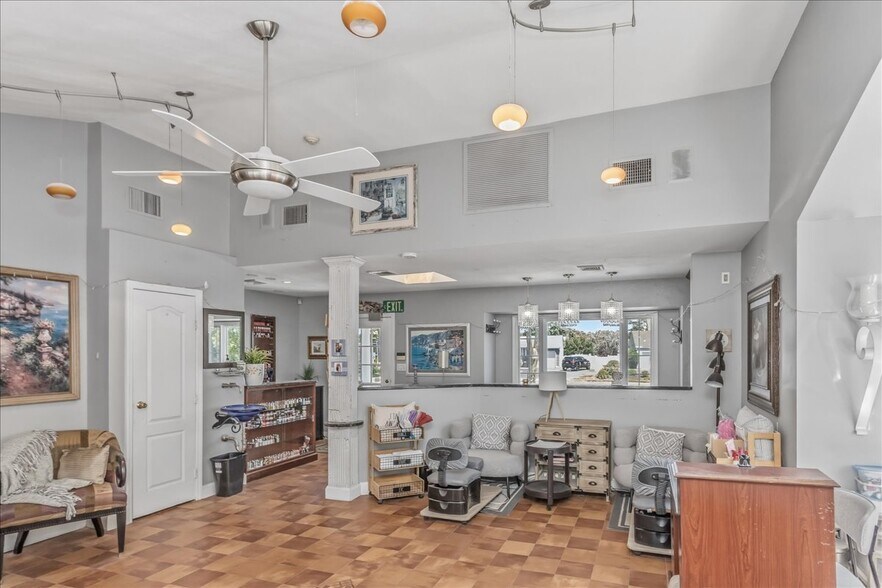 More Photos Of 774 Townline Rd, Hauppauge Research And Development For Sale