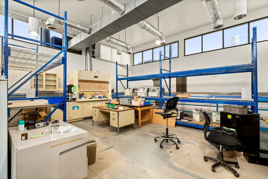 More Photos Of 225 Commerce Dr, Fort Collins Warehouse For Sale