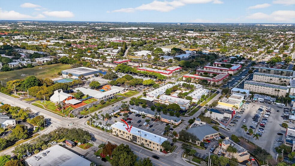 More Photos Of 665 SE 10th St, Deerfield Beach Medical For Sale