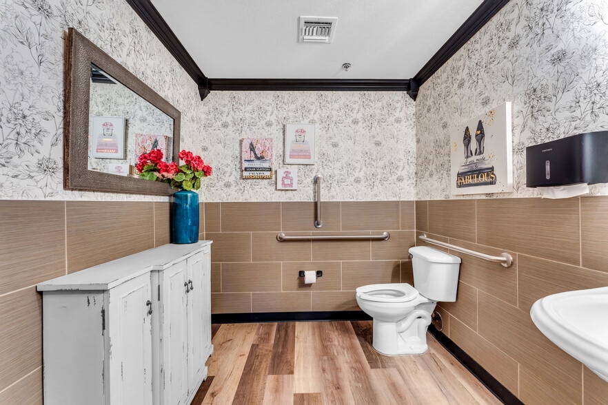 More Photos Of 9299 W Olive Ave, Peoria Light Manufacturing For Lease