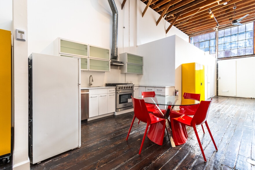 More Photos Of 47 Lusk St, San Francisco Loft Creative Space For Lease