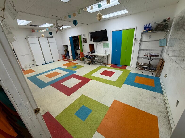 More Photos Of 2323 Main St, Tucker Loft Creative Space For Lease