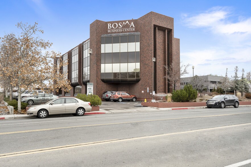 More Photos Of 401 Ryland St, Reno Office For Lease
