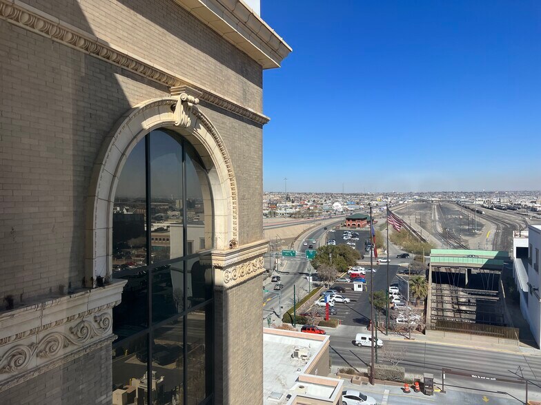 More Photos Of 416 N Stanton St, El Paso Office For Lease