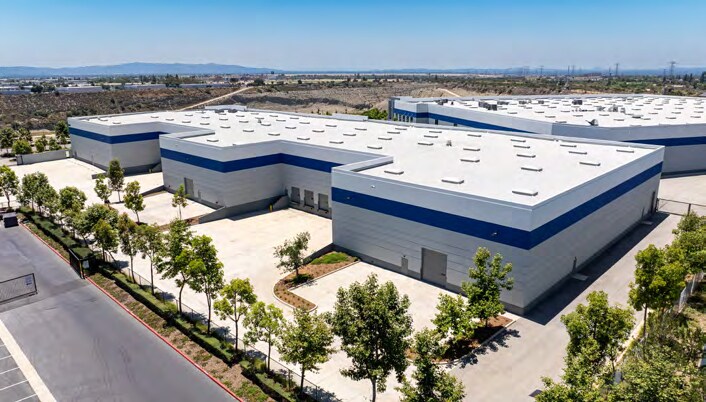 More Photos Of 1011 N Todd Ave, Azusa Warehouse For Lease