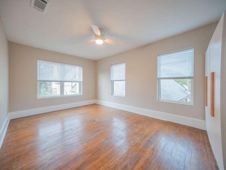 More Photos Of 5740-5742 Llano Ave, Dallas Apartments For Sale