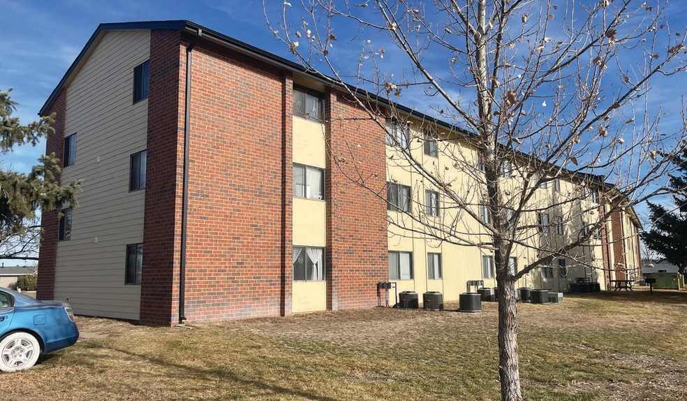 More Photos Of 439 W 25th St, Alliance Apartments For Sale