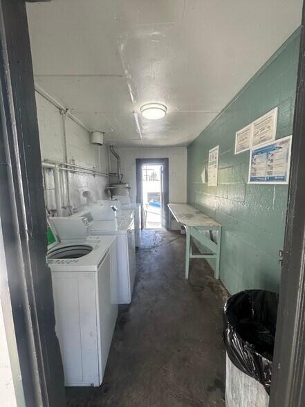 More Photos Of 803-811 E Hyde Park Blvd, Inglewood Apartments For Sale