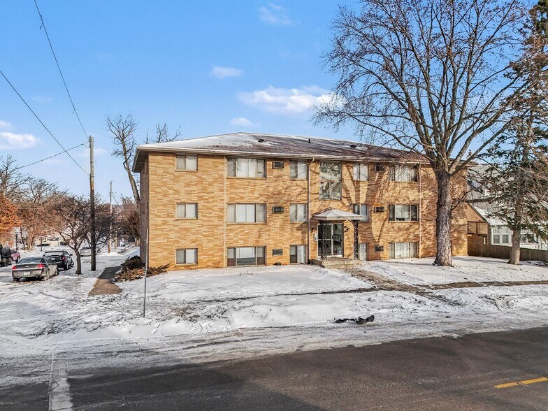 More Photos Of 1721 7th St E, Saint Paul Apartments For Sale