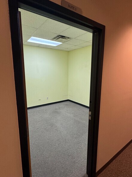 More Photos Of 10-14 W Burlington Ave, La Grange Storefront Retail Office For Lease