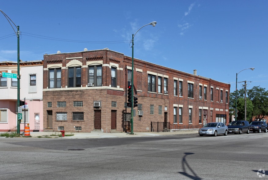 Primary Photo Of 2408 S Blue Island Ave, Chicago Apartments For Lease