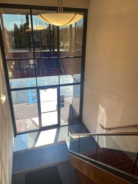 More Photos Of 15405-15469 Middlebelt Rd, Livonia Office For Lease