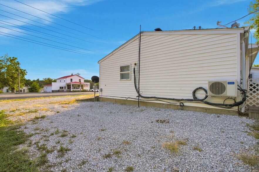 More Photos Of 3741 State Rte 30 Hwy, Lonedell Multifamily For Sale